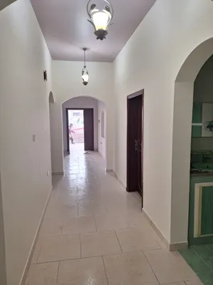 250 m2 3 Bedrooms Apartments for Rent in Muscat Al Mawaleh