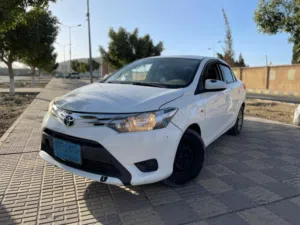 يارس 2013 السعر 13000سعودي