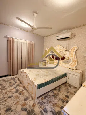 شقة طابق 3 للايجار في مجمع الامل السكني (1)