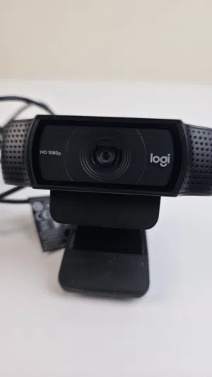 كاميرا logitech C920 pro 1080p بحالة الجديد للبيع بسعر مميز بيع فقط
