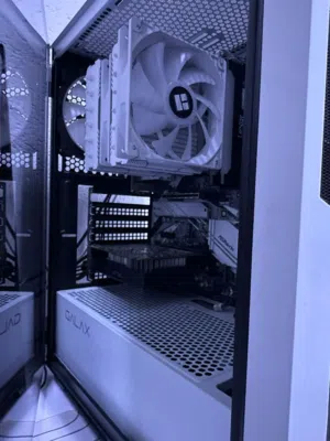 Pc gaming RTX5060 TI 8GB