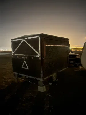 كرفان ل 10 أشخاص بحالة ممتازة جداً