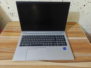 HP 850 G8 intel i7-1165G7 RAM.8GB SSD.256GB