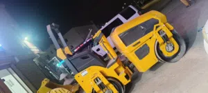 Road roller and manual Rollar