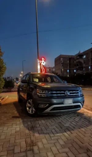 فولكس واكن اطلس 2019 لون فيلي رقم بغداد