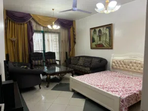 2 room sharing bath