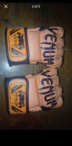 قفازات mma venum مقاس m