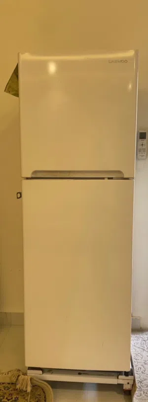 ثلاجه استعمال خفيف جداً