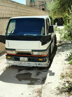 قلاب متسوبيشي كانتر