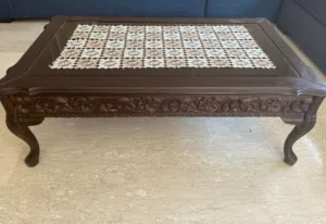 طاوله وسط حفر للبيع بسعر مغري