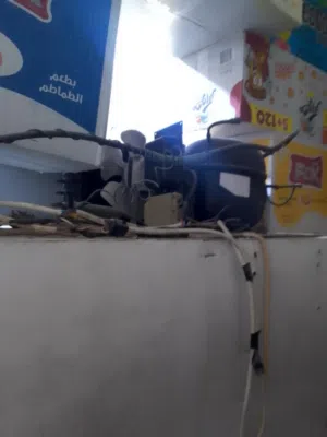 ثلاجه كبيره للبيع