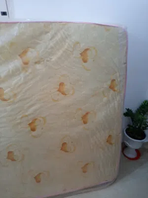 دوشك اسفنج مستعمل قليل قياس 180×200