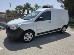Renault Docker thridge 2022