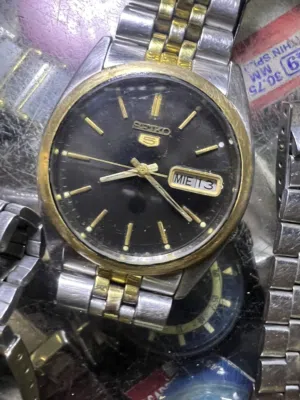 Seiko 5 Automatic 7009-876A - Near New Old Stock!