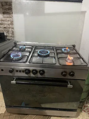 غاز مستعل بحاله جيده