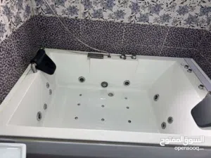 جاكوزي مجوز فاخر للبيع بحالة ممتازه استعمال بسيط