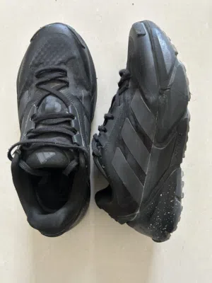 Adidas Duramo SL شبه جديده استخدام نظيف