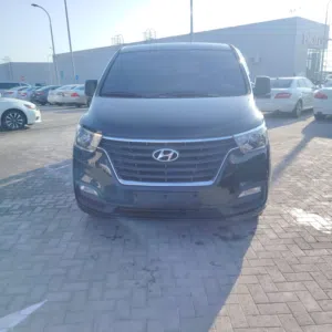 Used Hyundai H1 in Abu Dhabi