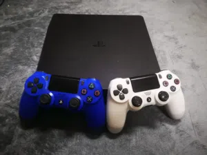 Playstation 4 jailbroken READ DESCRIPTION