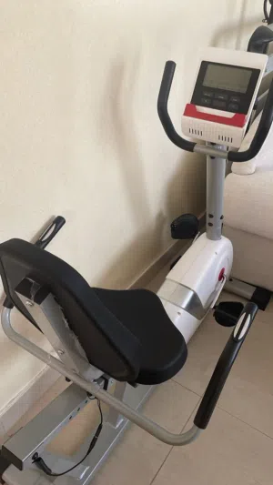 دراجة رياضيه طببة للبيع