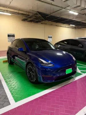 Tesla Model Y long range Dual motor تسلا البطارية الكبيرة 2023 بحالة ممتازة بطارية وكالة