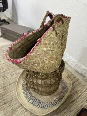 سلال قش صناعة يدويه ونحاسيات
