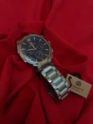 ساعه BIGOTTI الغنيه عن التعريف بسعر التخفيض  لحق قبل ما تفوتك متوفر توصيل