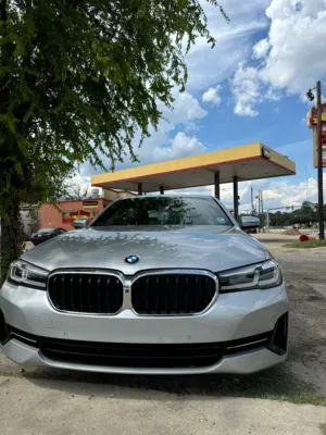 BMW 530e plug in 5 Serous. 2021 وارد  امريكا