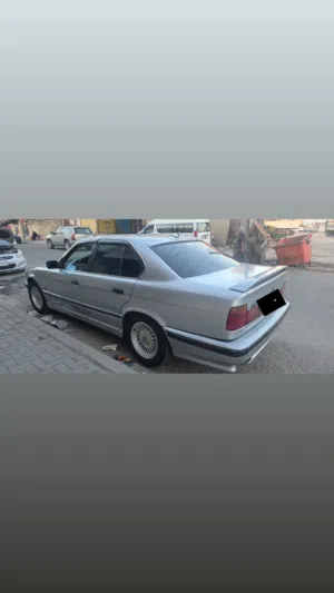 موديل 1995 BMW 530
