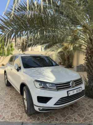 طوارق 2016 خليجي نظيفة جداً  راحة ألمانية وفخامة SUV بسعر مميز