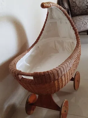 تخت اطفال للبيع