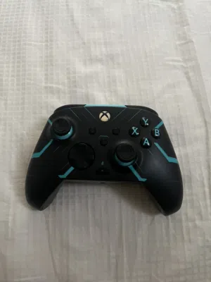 XBOX CONTROLLER (SCUFFED/MODED