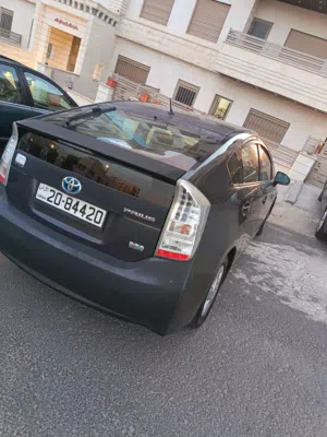 Used Toyota Prius in Amman