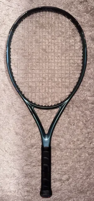 Wilson Ultra 25 V4 Junior Tennis Racket – Excellent Condition