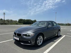BMW F30 318i turbo  V4 GCC بي ام دبليو خليجي