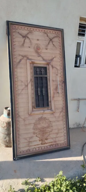 باب حديد للبيع جاهز للتركيب 110 بالحلق ( بنغازي)