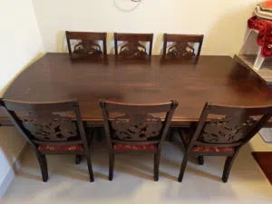 طاولة طعام 8 اشخاص