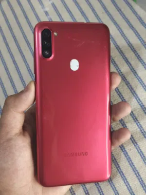 Samsung Galaxy A11 32 GB in Basra