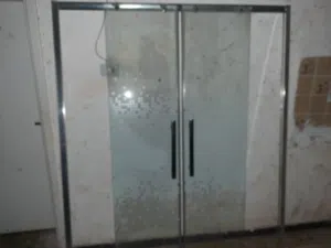 سوكريت شاور حمام ارتفاع 190 عرض 157 للبيع  من اجود انواع صنع ايطالي  بدون قزازات جانبية