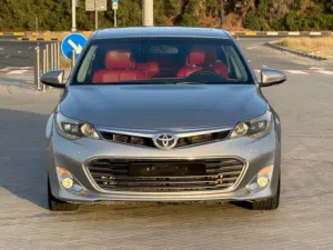 TOYOTA AVALON Model: 2015