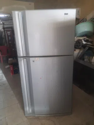 Hitachi japan refrigerator for sale....