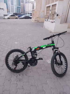 دراجه رياضيه السعر 200