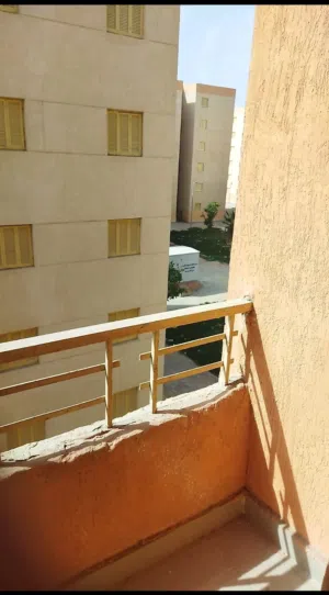 شقه للبيع حي الأندلس مدينة بدر