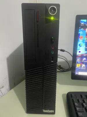 كومبيوتر للبيع او للبدل ع لابتوب