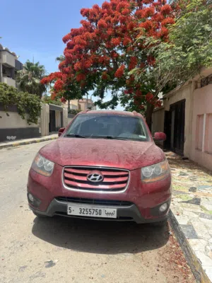 Used Hyundai Santa Fe in Tripoli