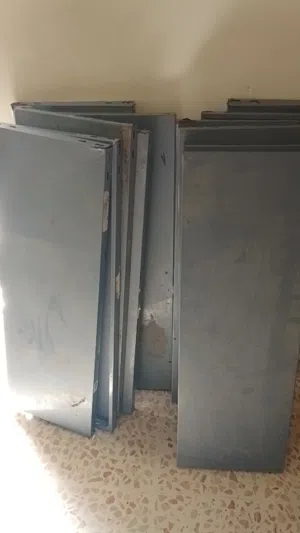 رفوف للمستودعات 3 خانات مع ستاند دخان