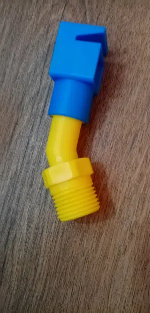 نوزل تنظيف الواح شمسيه