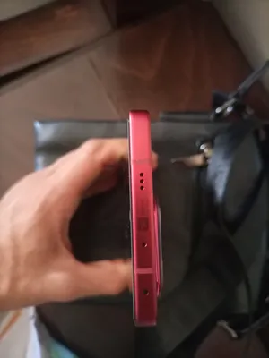 إنفينيكس أخرى 256 جيجابايت خمري