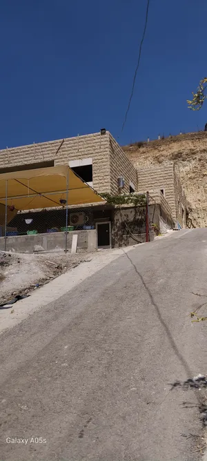 More than 6 bedrooms . 5+ Bathrooms . 320 m22