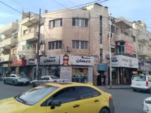 شقه تجاري للأيجار مساحه 120متر تصلح لعدة مشاريع